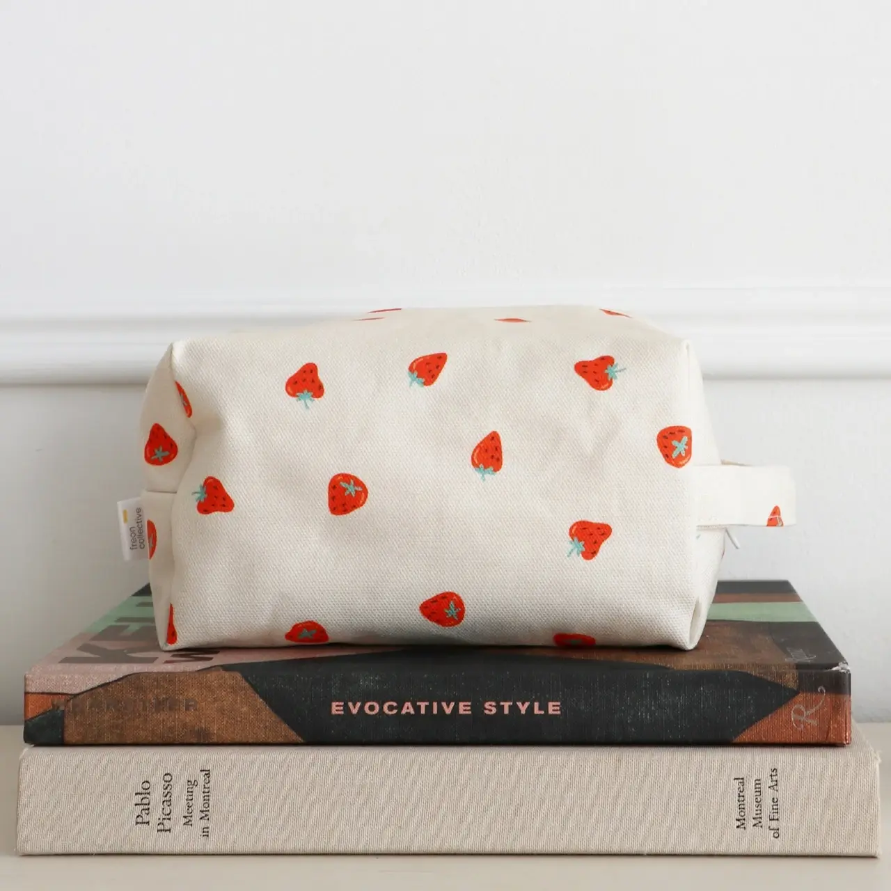 Carnation  Large Makeup Bag main image 0