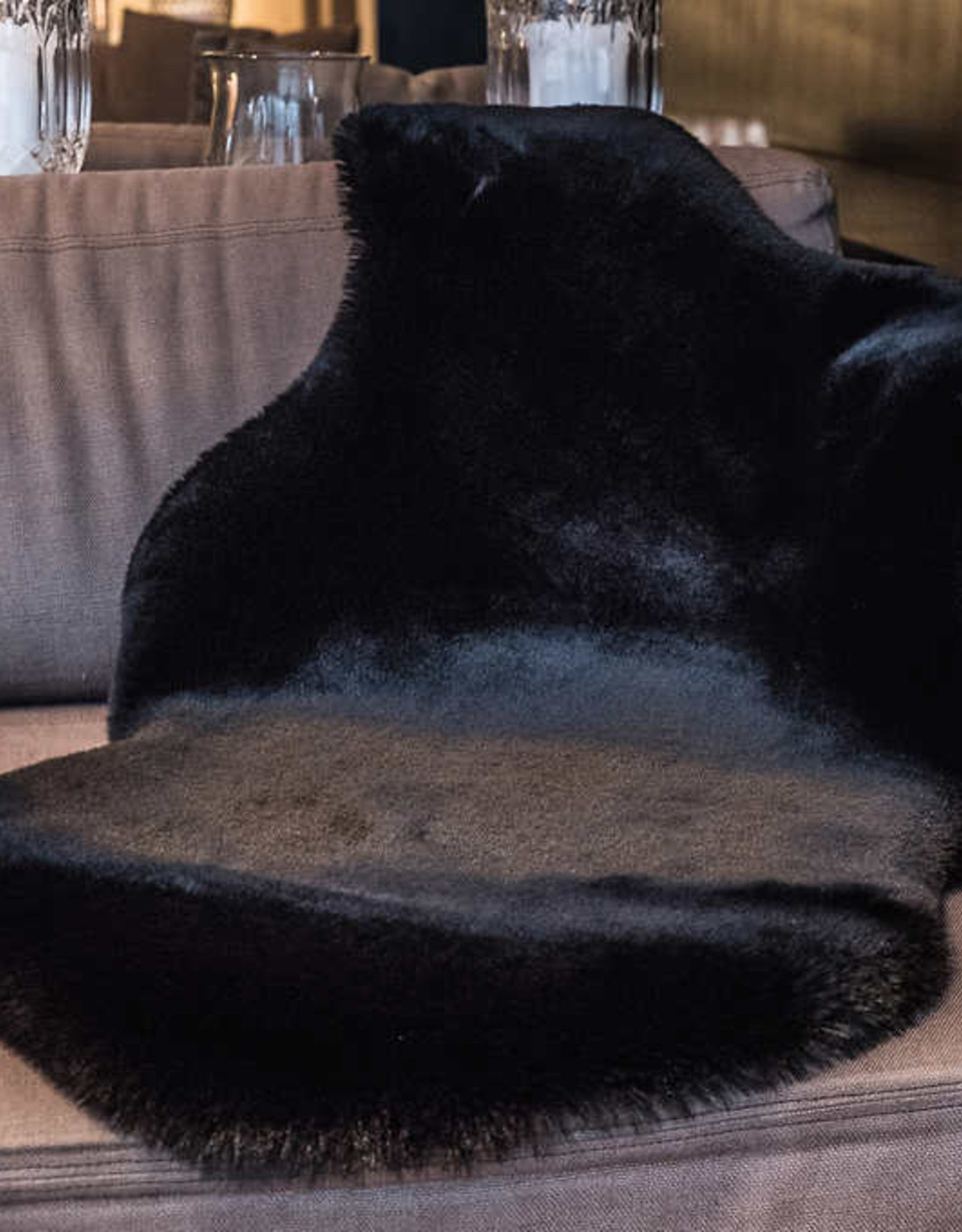 Mon Chateau Luxe Faux Fur Black Rug