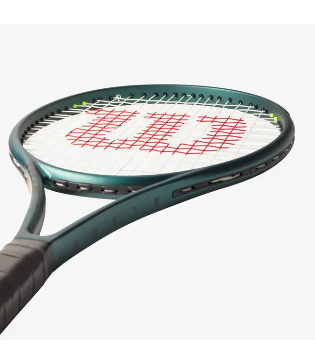 Wilson Blade 100UL V9 2024
