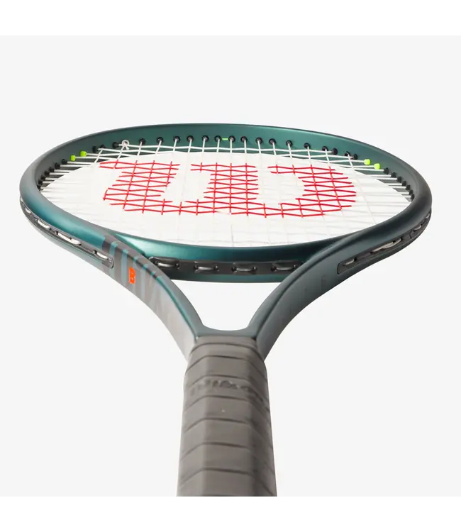 Wilson Blade 100UL V9 2024