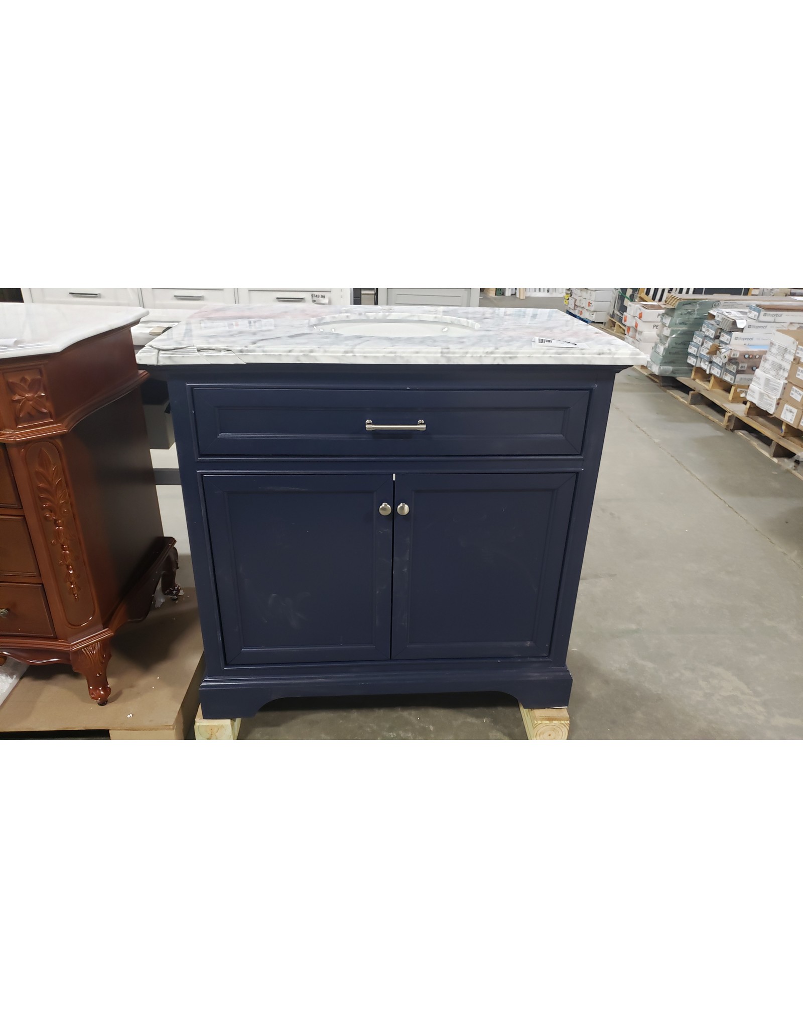 BWD 37" Windlowe Vanity W/Top C