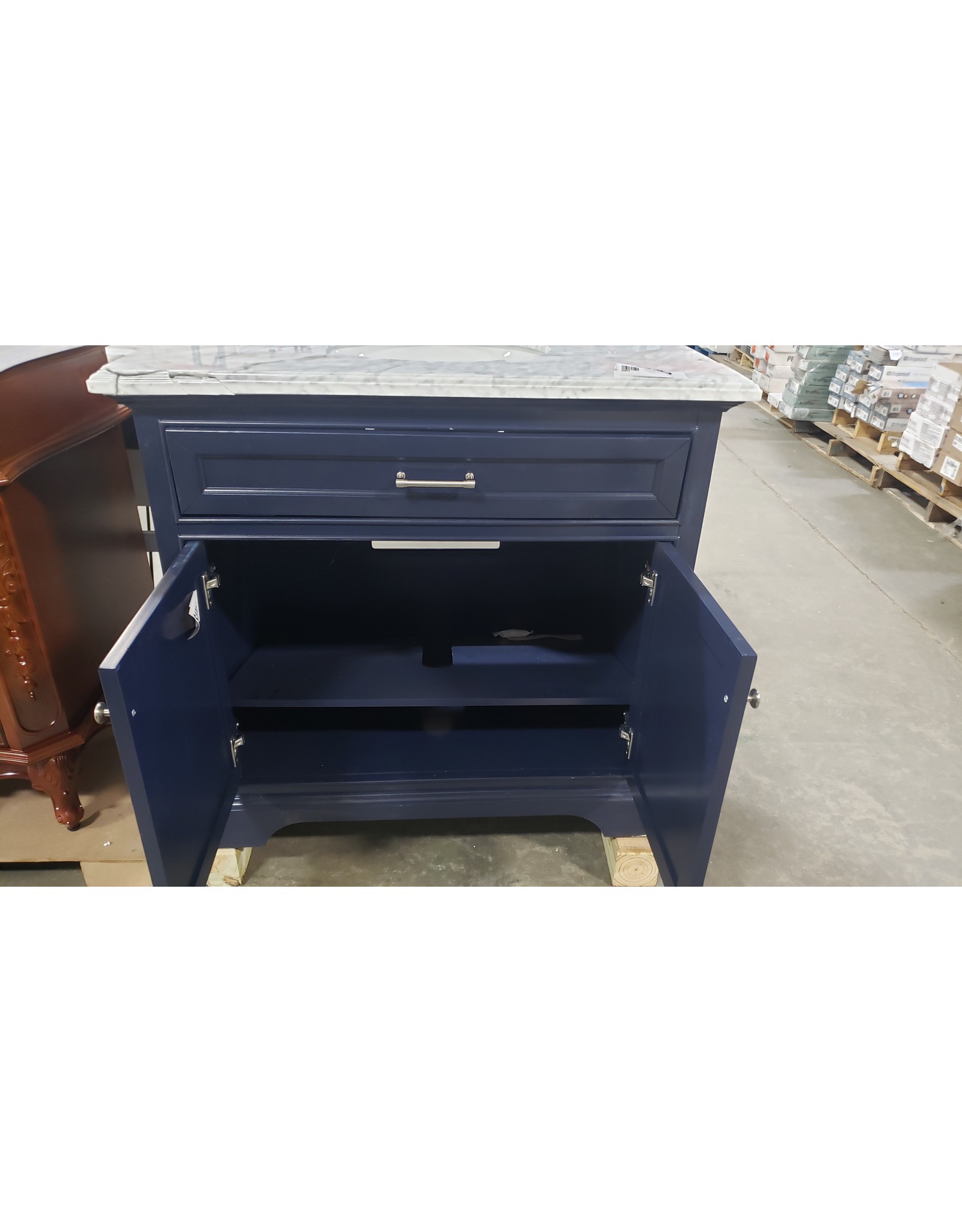 BWD 37" Windlowe Vanity W/Top C