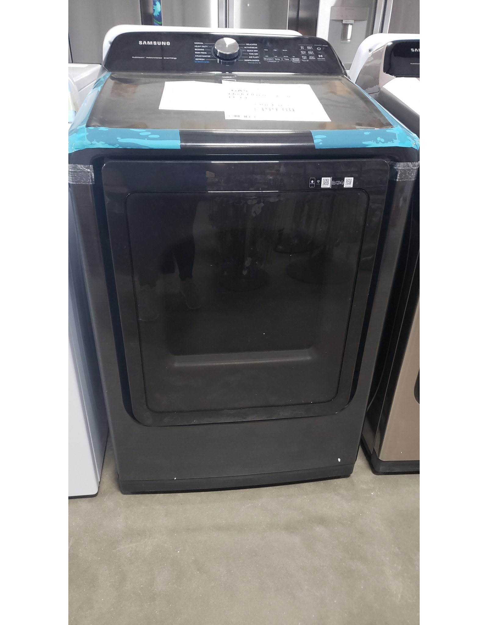BWD Scratch & Dent Gas Dryer DVG52A5500V