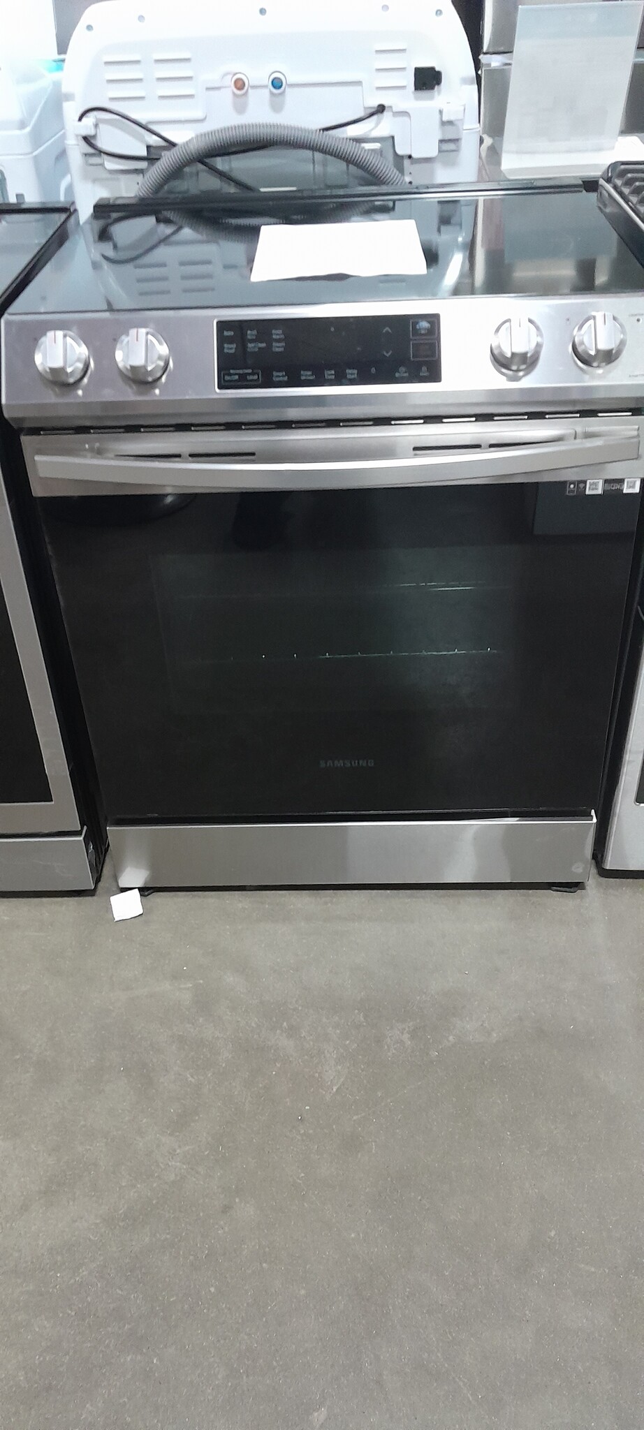 Scratch & Dent Samsung Electric Range NE63B8211SS Blue Warehouse Discounts