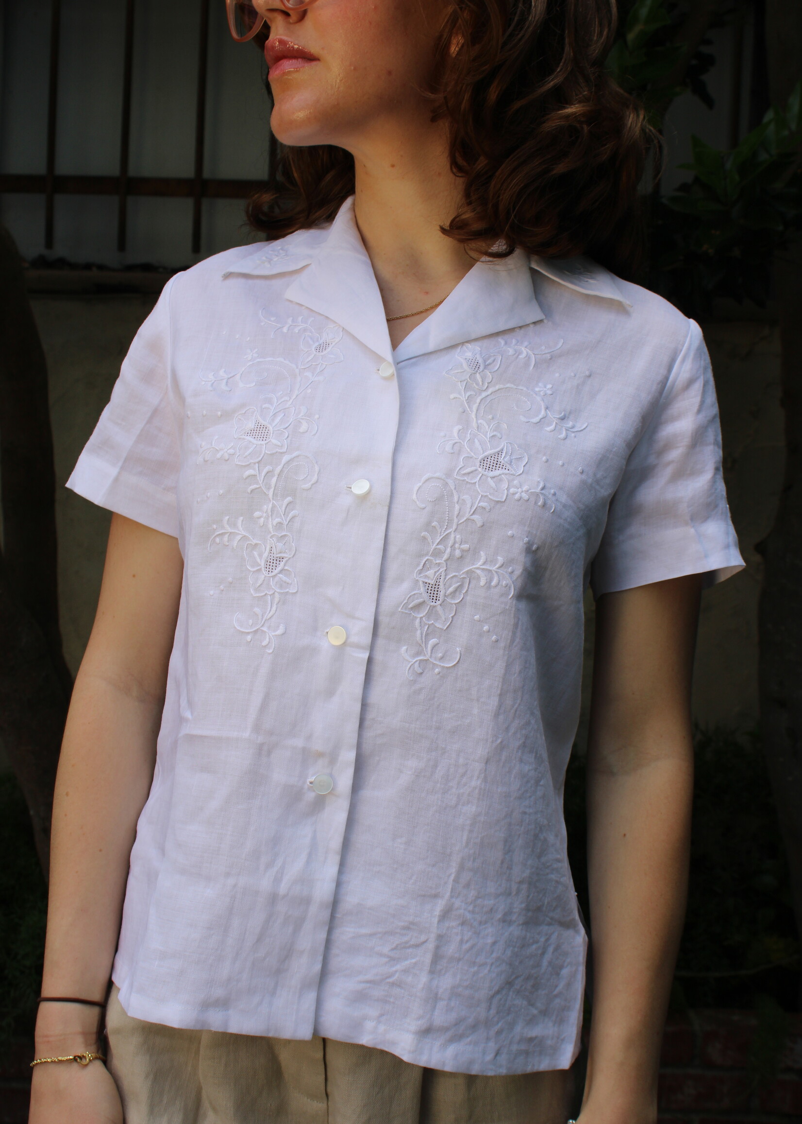 A white cropped men's shirt with Swiss embroidery