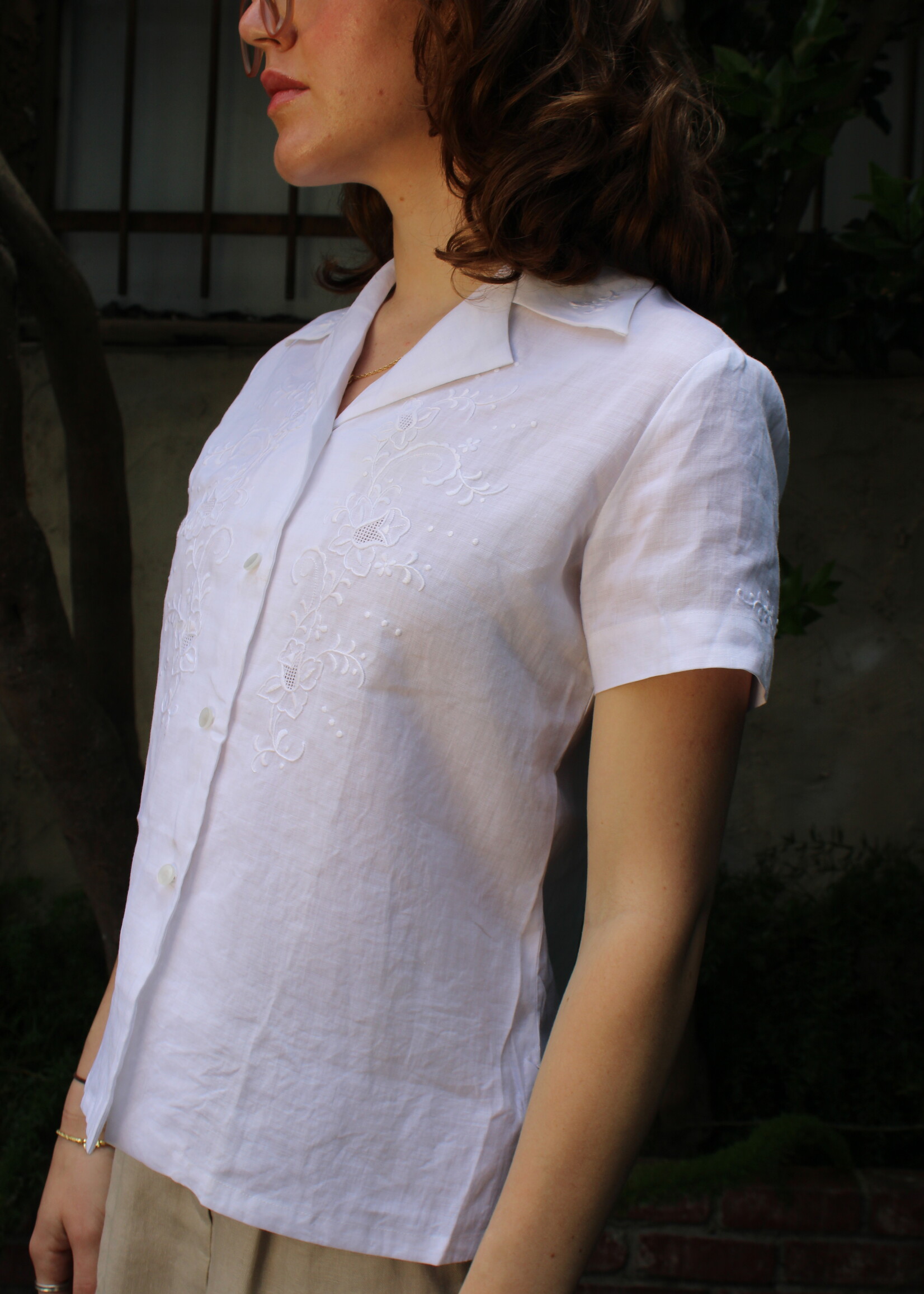 Peony Brand Vintage Hand Embroidered Linen SS  Blouse