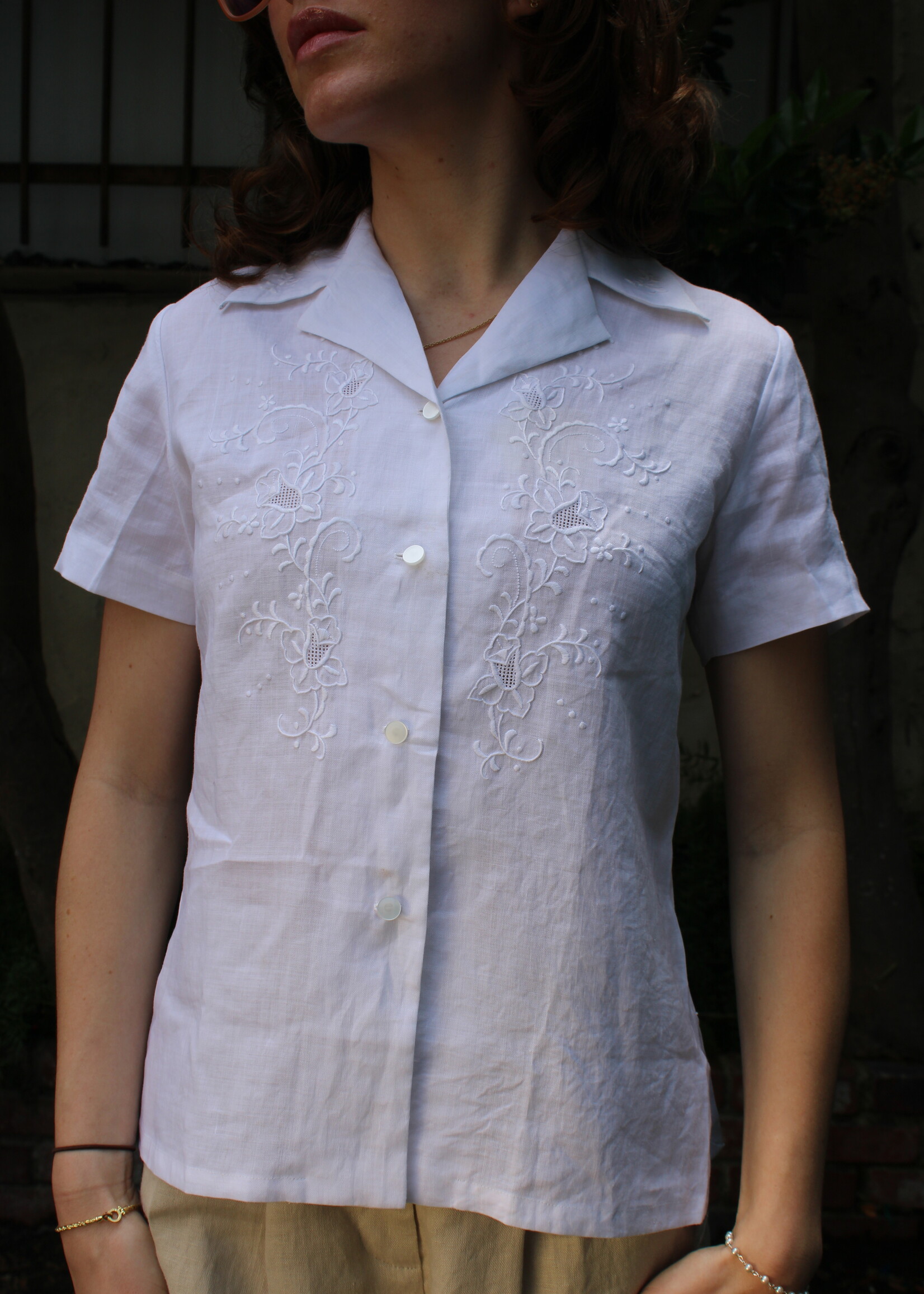 Peony Brand Vintage Hand Embroidered Linen SS  Blouse