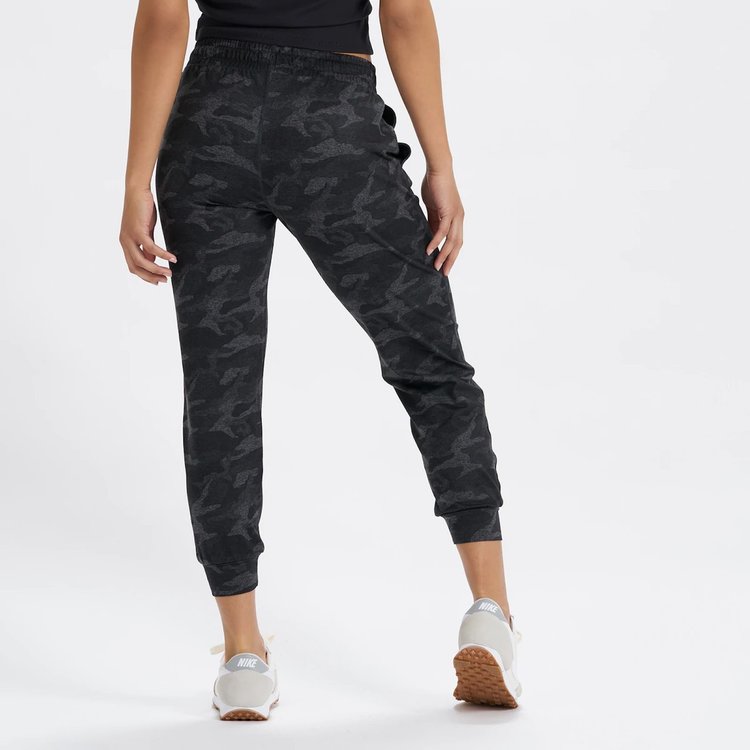 Vuori Vuori Womens Performance Jogger | Black Camo