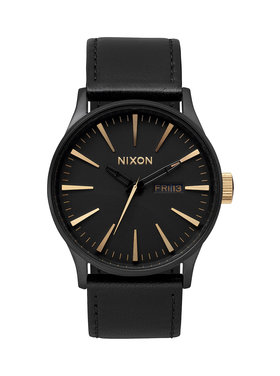 Nixon Nixon Sentry Leather | Matte Black/Gold
