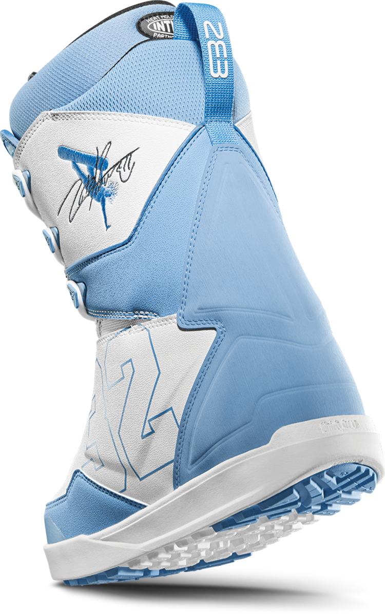 Thirty Two 32 M Lashed Powell W24 | Blue/White