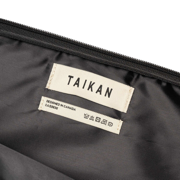 Taikan Horsa | Black
