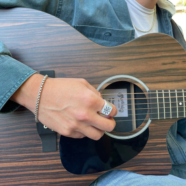 Pura Vida Pura Vida Men Carabiner Clasp Chain Bracelet | Silver