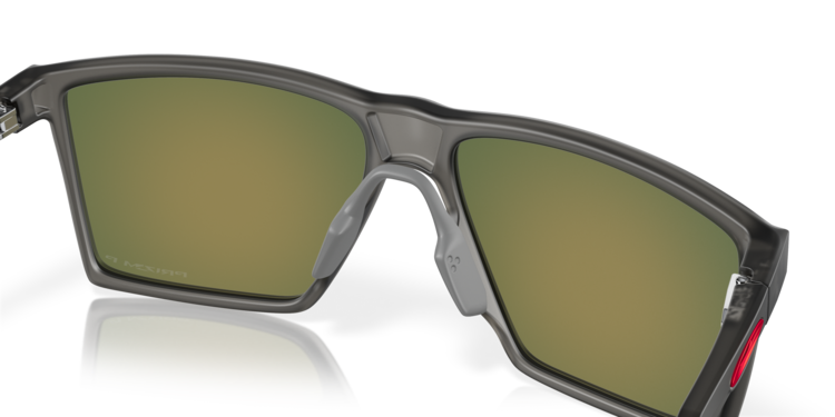 Oakley Oakley Futurity Sun Satin Grey Smoke | Prizm Ruby Polarized