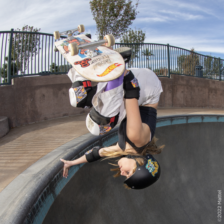 Triple Eight T8 Sweatsaver Cert | Hot Wheels