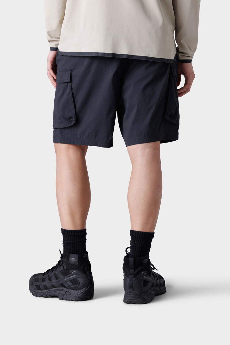 686 686 Mens Traveler Featherlight Cargo Shorts - 8" | Black