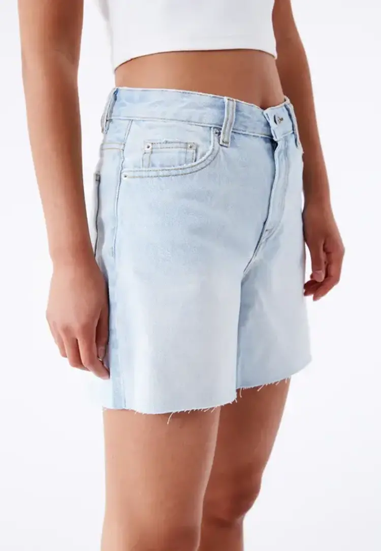 Dr Denim Dr.Denim Womens Rose Shorts | Canyon Pale Worn Raw Hem