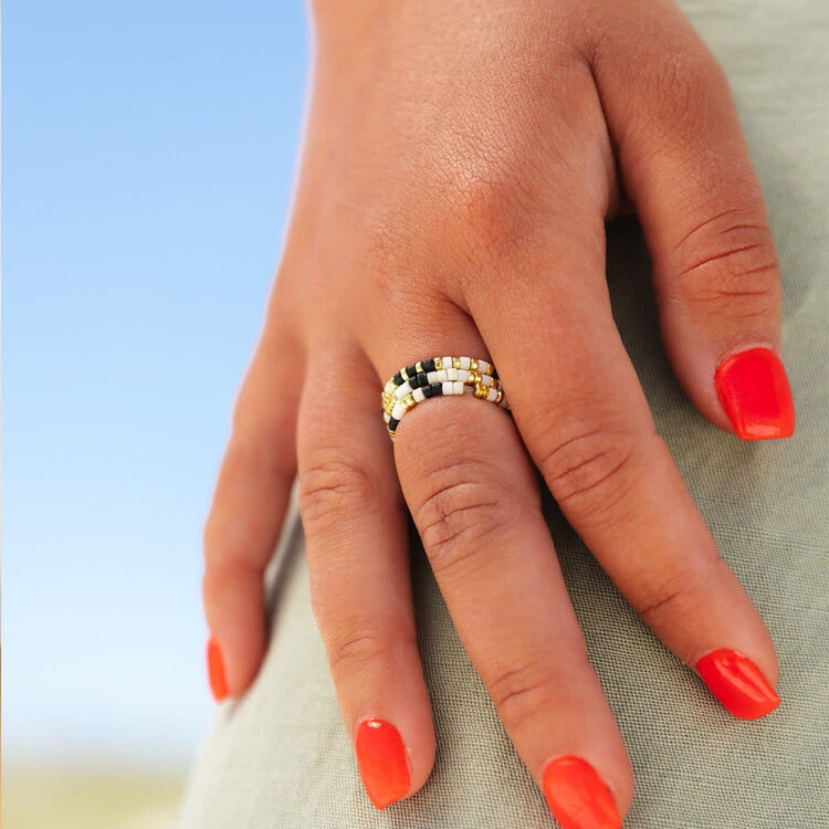 Pura Vida Pura Vida Mixed Sb Gold Stretch Ring Set Of 3 | Monochrome