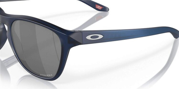 Oakley Oakley Manorburn Matte Translucent Blue | Prizm Black
