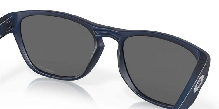 Oakley Oakley Manorburn Matte Translucent Blue | Prizm Black