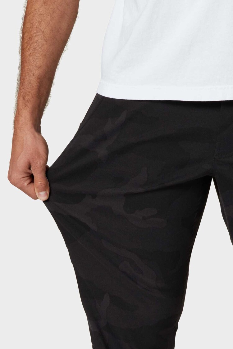 686 686 Everywhere Pant - Relaxed (Mens) | Black Camo