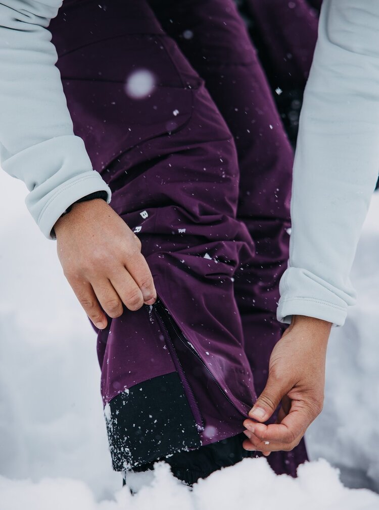 Burton Burton [Ak] Kimmy Gore-Tex 2L Bib Pants 2025 (Womens) | Purple Root