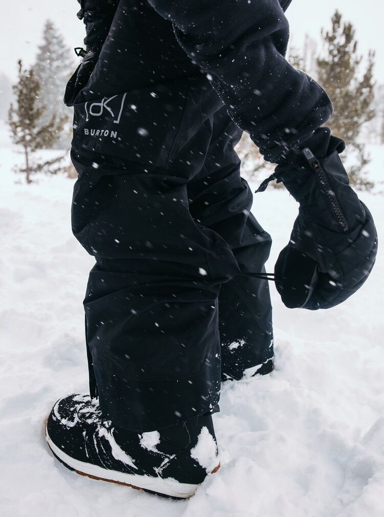 Burton Burton [Ak] Kimmy Gore-Tex 2L Bib Pants 2026 (Womens) | True Black