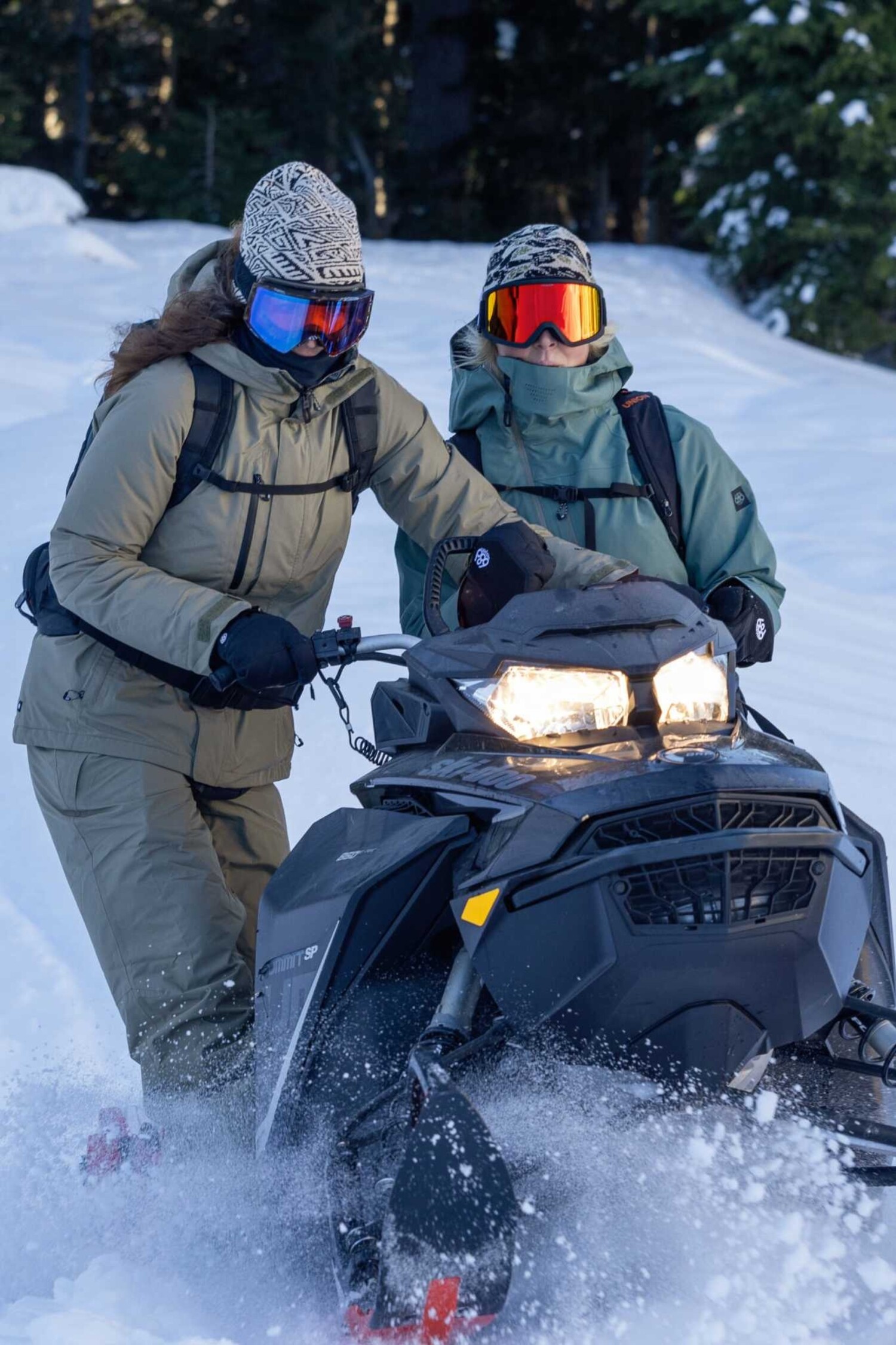 686 Gore-Tex Willow Jacket 2025 (Womens) | Sage - The Drop Rideshop