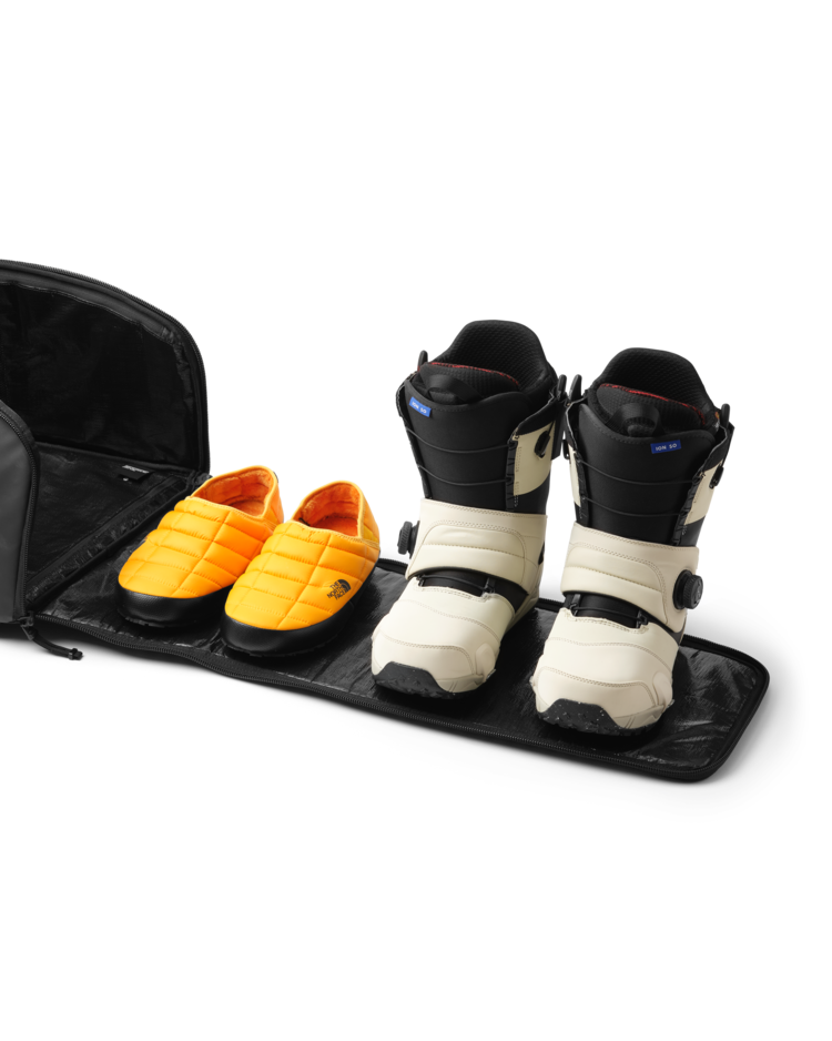 Db Hugger Bootpack 45L | Black Out