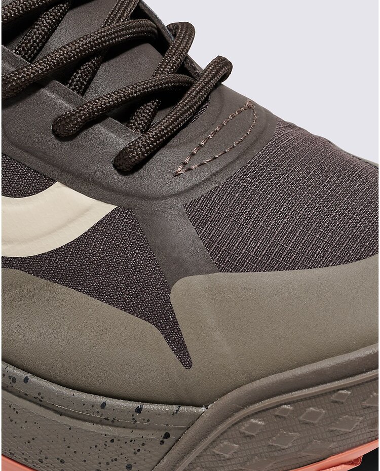 Vans Vans Mte Crosspath Mid (Unisex) | Brown