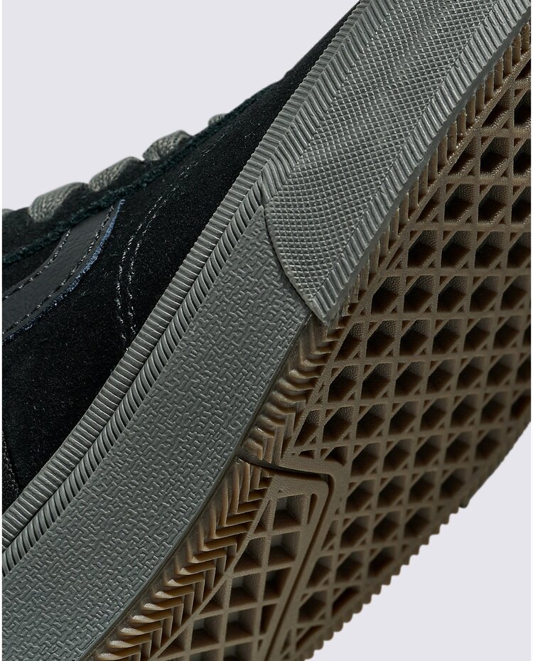 Vans Vans Skate Gilbert Crockett (Unisex) | Charcoal/Black