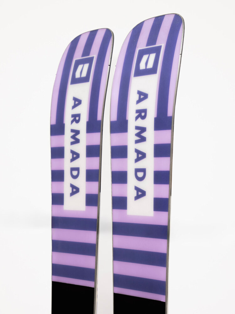 Armada Armada Reliance 82 C + Em10 Package 2025