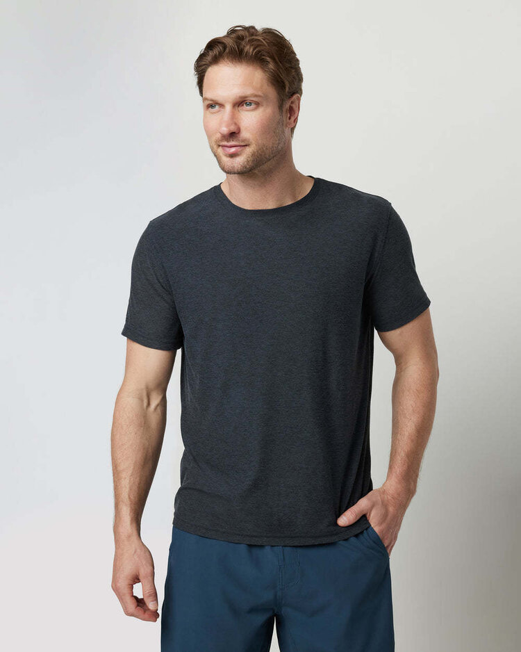 Vuori Vuori Strato Tech Tee (Mens) | Charcoal Heather