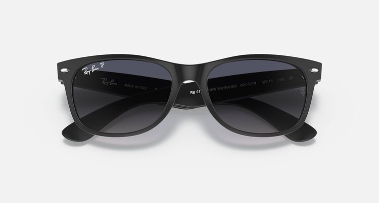 Ray Ban Ray Ban New Wayfarer Classic Matte Black | Blue/Grey Polarized