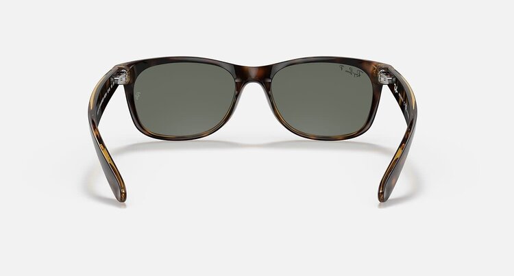 Ray Ban Ray Ban New Wayfarer Classic Polished Tortoise | G-15 Green Polarized