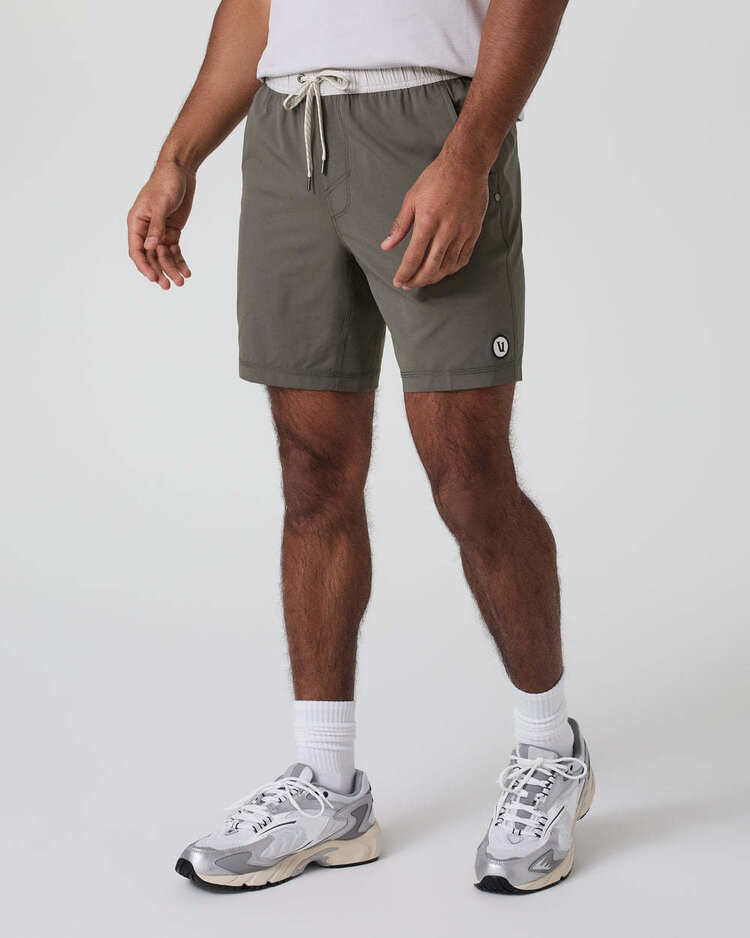 Vuori Vuori Kore Short (Mens) | Warm Grey
