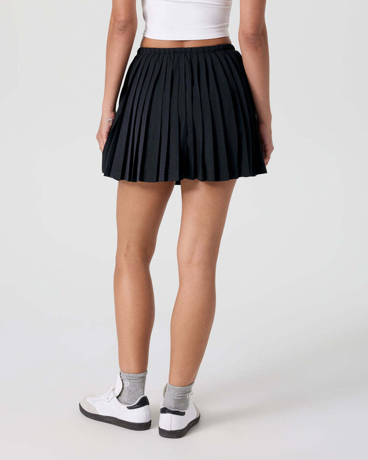 Vuori Vuori Clementine Pleated Skirt (Womens) | Black