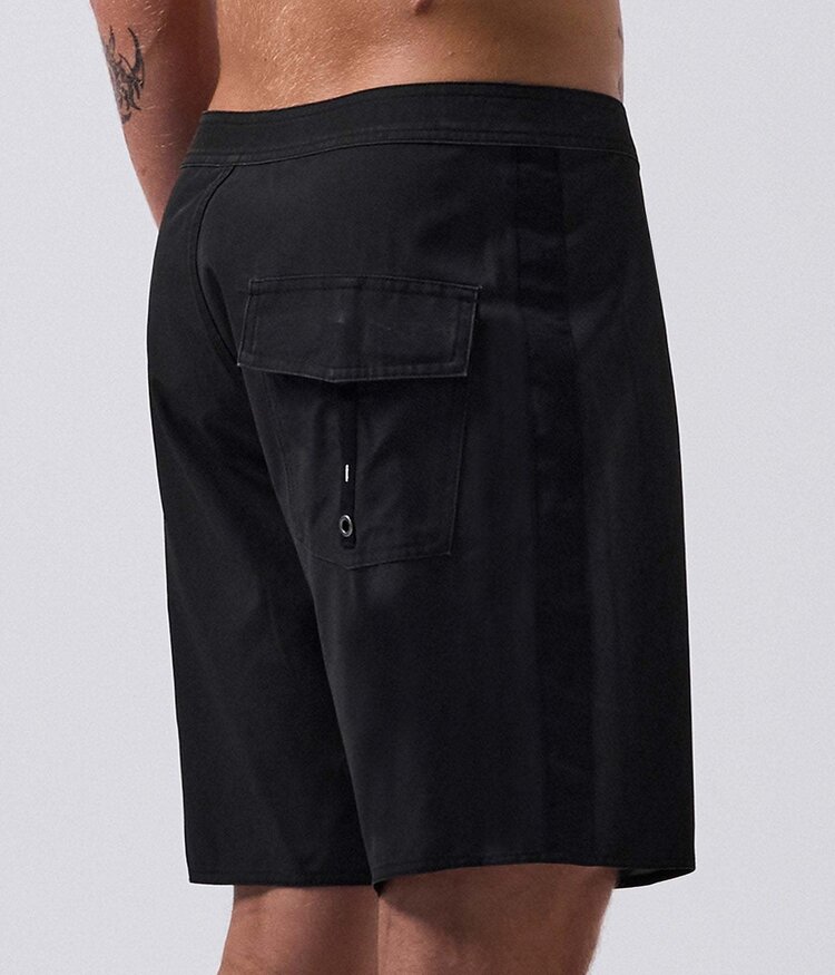 Former Former System 19In Trunk (Mens) | Black