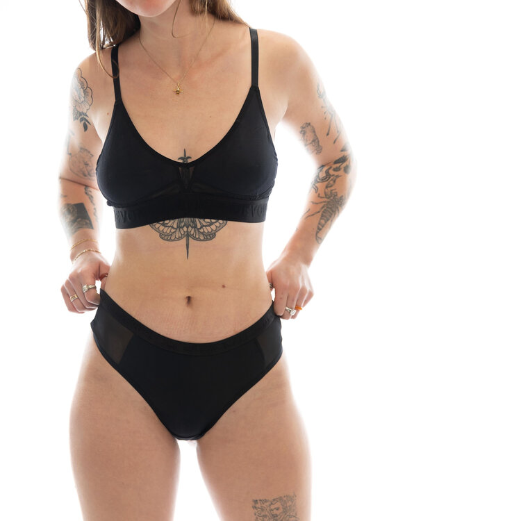 Devon + Lang Devon + Lang Bria Bralette (Womens) | Obsidian