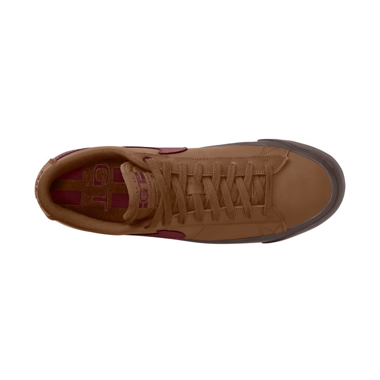 Nike SB Nike Sb Blazer Low Pro Gt (Unisex) | Light British Tan/Dark Team Red