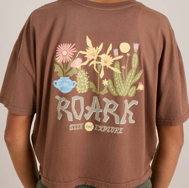 Roark Roark Garden Seek Boxy Crop  (Womens) | Otter