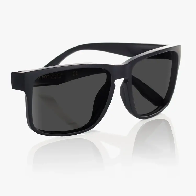 Madson Madson Pivot Black On Blackout | Grey Polarized