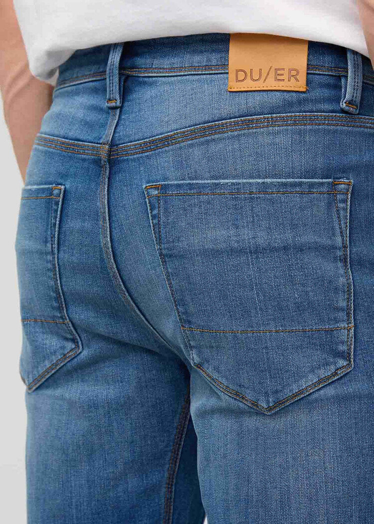 DUER Duer Performance Denim+ Straight (Mens) | Alpine Indigo