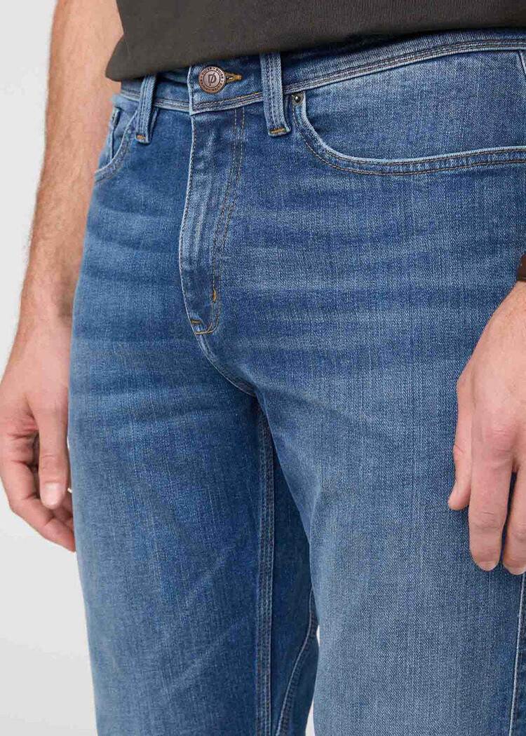 DUER Duer Performance Denim+ Slim Straight (Mens) | Alpine Indigo