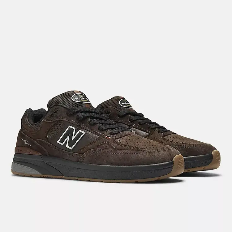 New Balance New Balance Andrew Reynolds 933-Standard (Mens) | Brown/Black