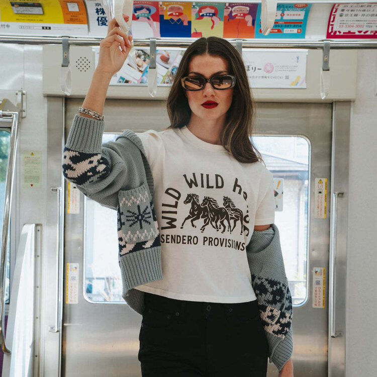 Sendero Sendero Wild Wild Horses Crop Tee (Womens) | Vintage White/Brown Print