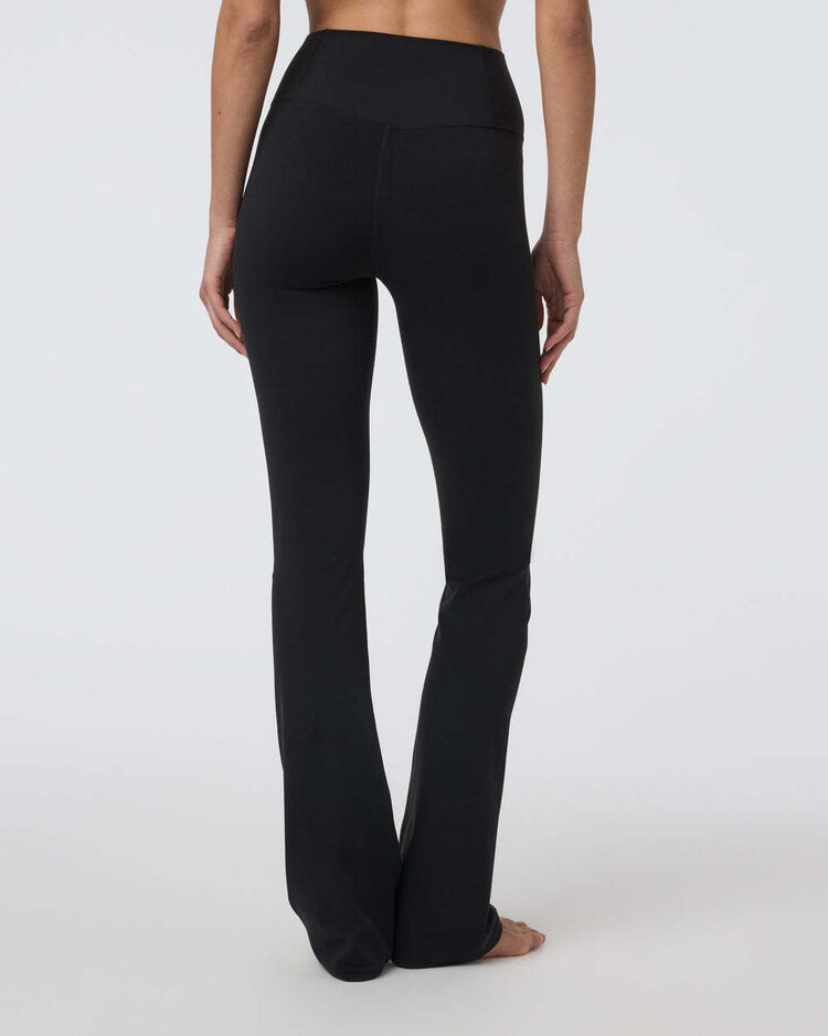 Vuori Vuori Allthefeels Slim Flare (Womens) | Black