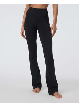 Vuori Vuori Allthefeels Slim Flare (Womens) | Black