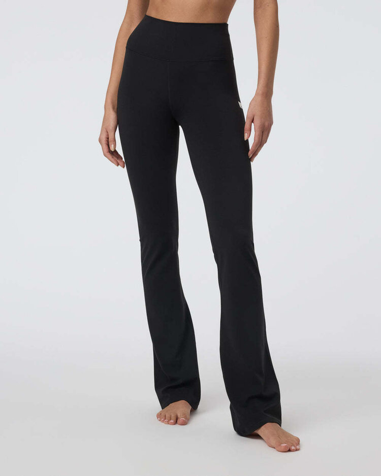 Vuori Vuori Allthefeels Slim Flare (Womens) | Black