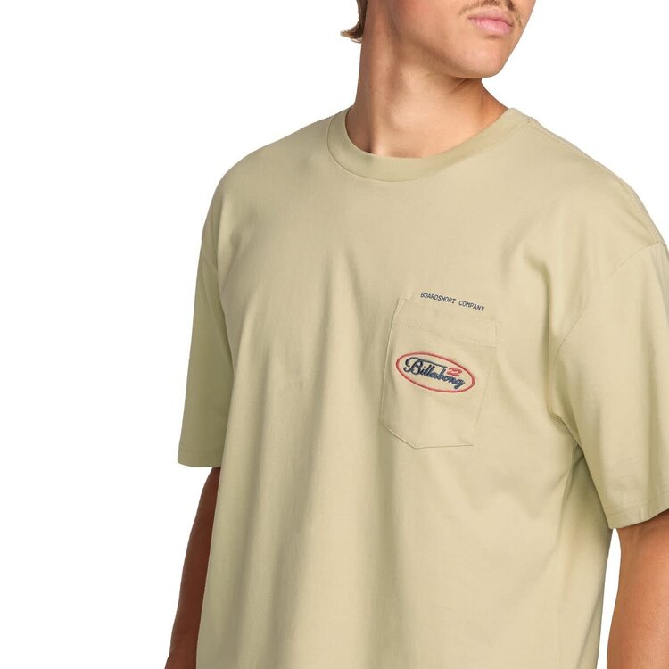 Billabong Billabong Bad Dog Pocket Regular Ss (Mens) | Iridescense