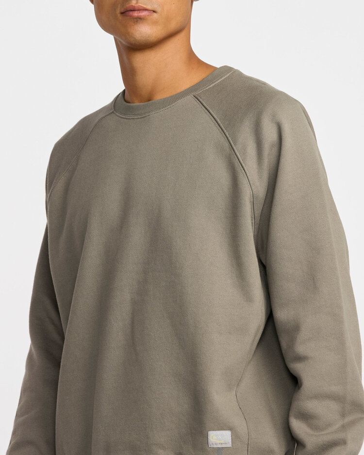 RVCA Rvca Dayshift Crew 2 (Mens) | Mushroom